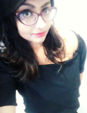 Brigade Road Young Call Girl Nidhi